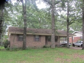 Building Photo - 602 W Devon Ave