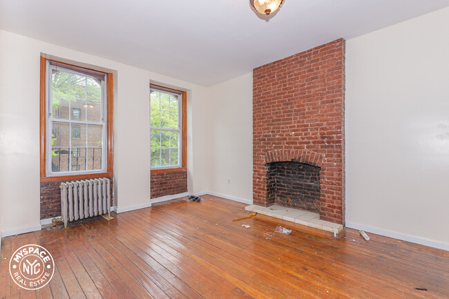 Foto del edificio - 38 Nostrand Ave.