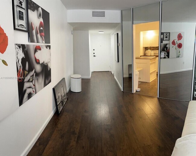 Foto del edificio - 2750 NE 183rd St