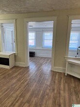 Building Photo - 218 Cattell St