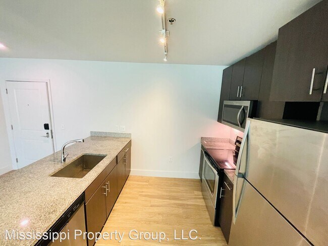 Foto del edificio - 3 br, 3.5 bath House - 514 Jackson Ave, Un...