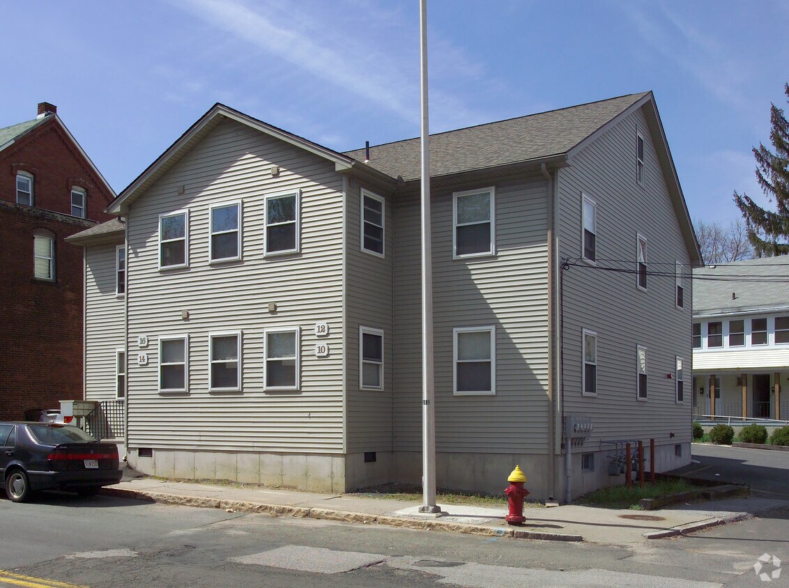 1016 West St, Chicopee, MA 01013 Apartments in Chicopee, MA