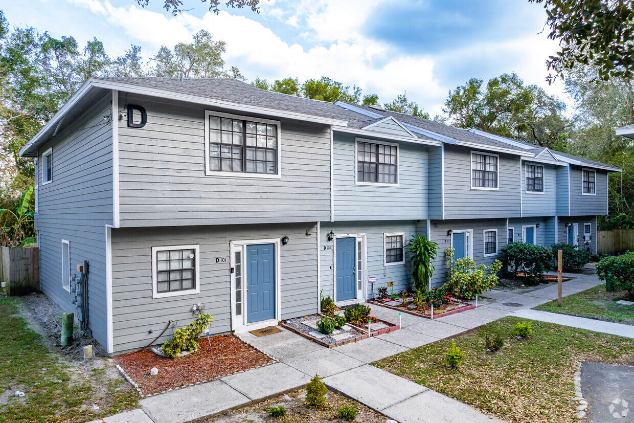 1910 W Sligh Ave Tampa, FL - Brookshire Townhomes