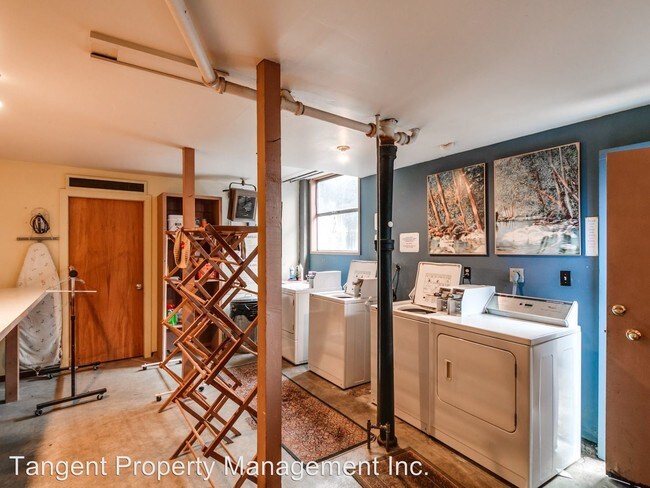 Building Photo - 25-125 SE 73rd Ave