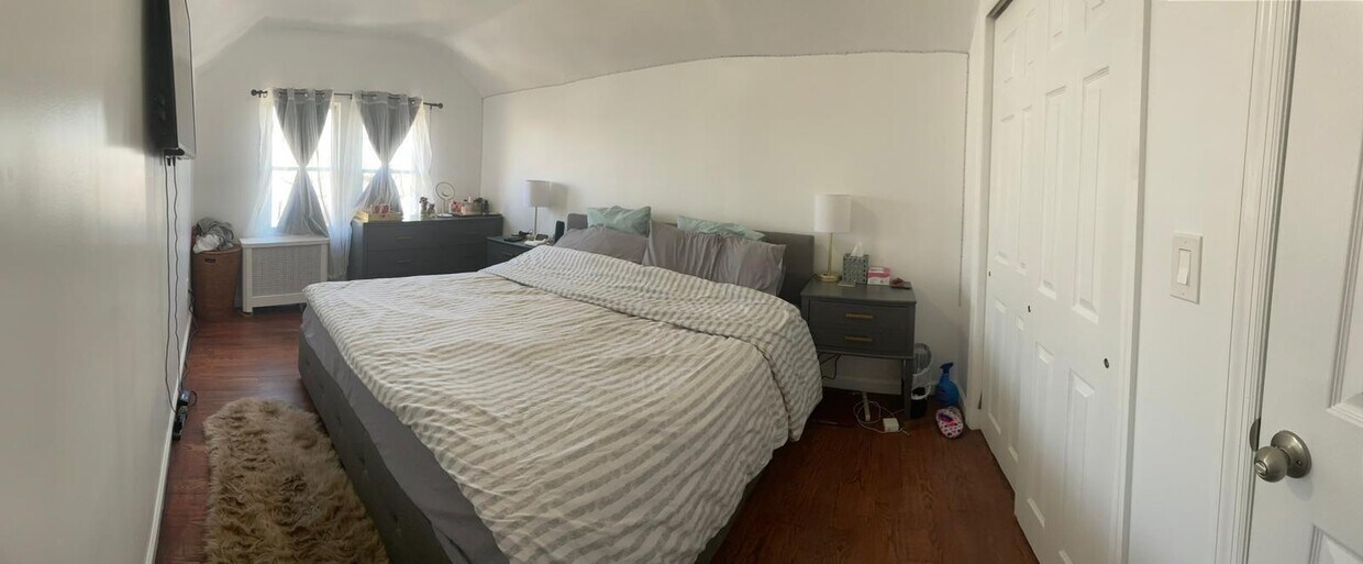 Foto principal - 89-24 89th St