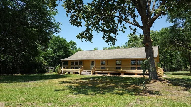 Building Photo - 12225 Old County Rd