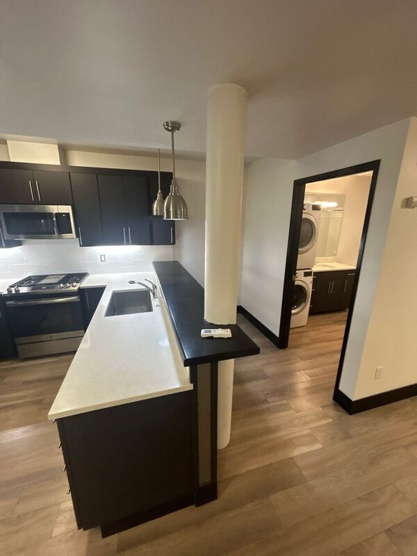 Foto del edificio - 160 Liberty St NE