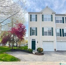 Building Photo - 8495 Putnam Ct