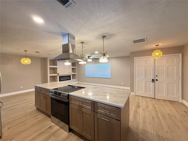 Building Photo - 1041 Manchester Cir