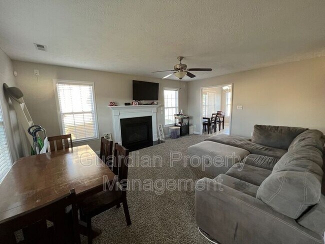 Foto del edificio - 259 Brightwood Dr