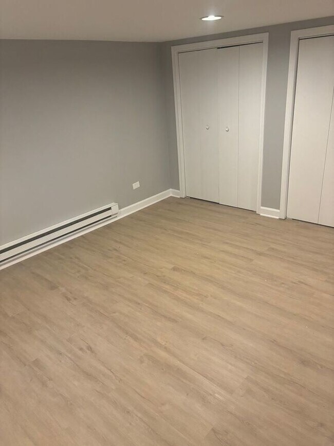 Foto del edificio - 17320 Ridgeland Ave