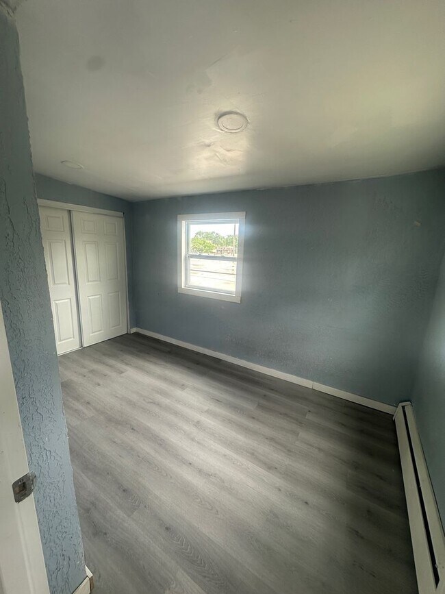 Foto del edificio - 7105 W Capitol Dr