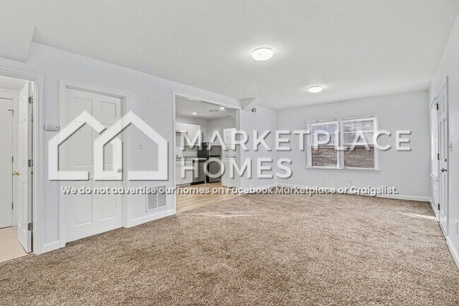 Foto del edificio - 2542 Melinda Dr NE