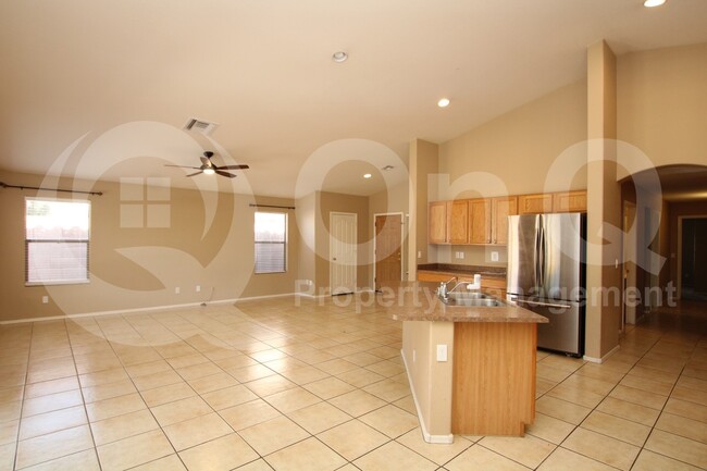 Building Photo - 10234 E Javelina Ave