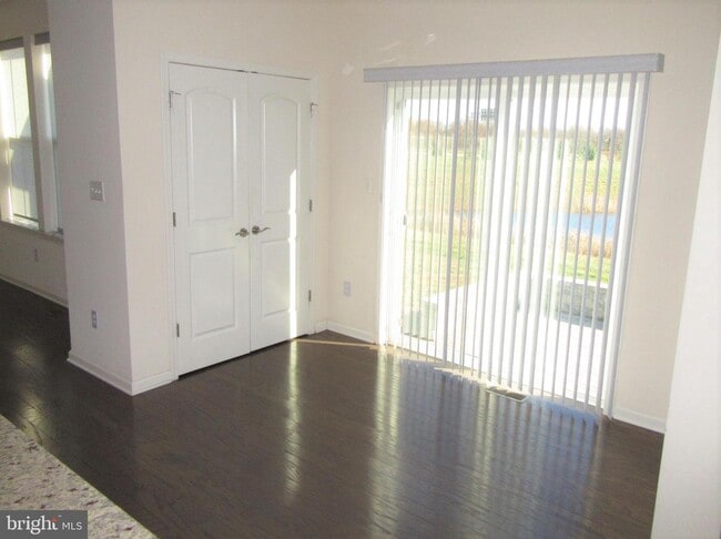 Building Photo - 515 Cilantro Ct