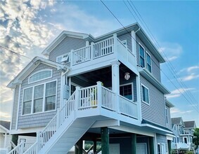 Building Photo - 28 Beach Rd