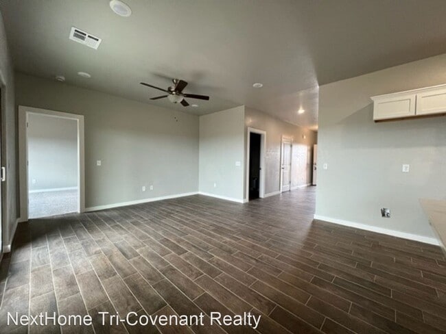 Building Photo - 3 br, 2 bath House - 1501 SW Heatherbrook Way