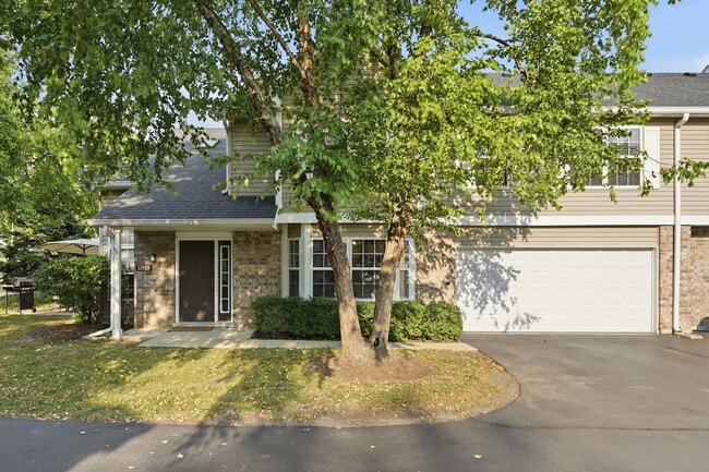 Building Photo - 13920 Cambridge Cir