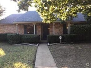 Building Photo - 7909 Sloan Cir