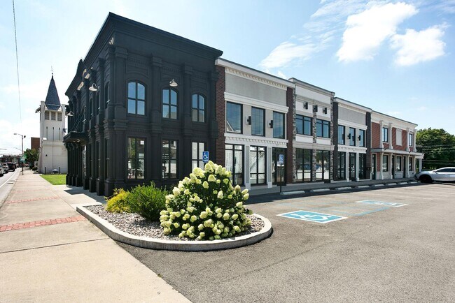 Foto del edificio - 220 W Dixie Ave