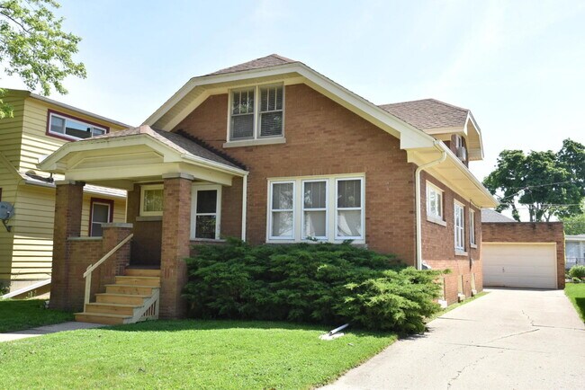 Building Photo - 2919 Geneva St