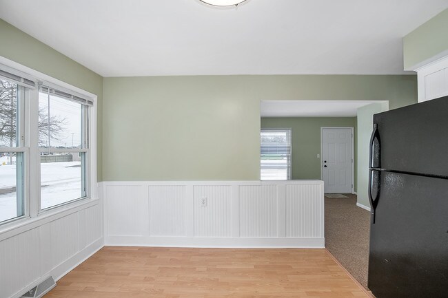 Building Photo - 500 Faircrest Ave NW