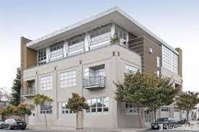 Building Photo - 9 Bernice St