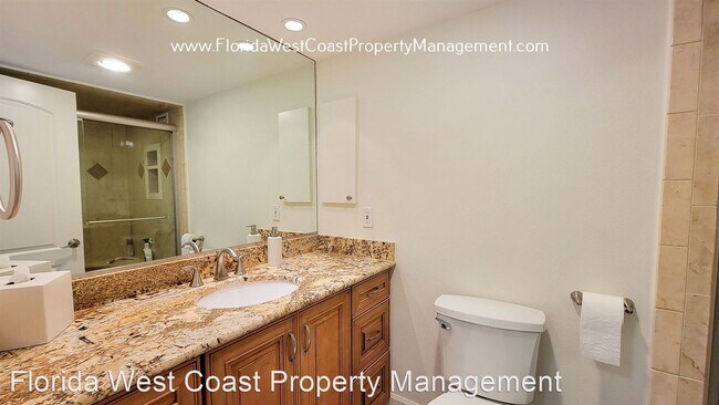 Foto del edificio - 1212 Benjamin Franklin Dr