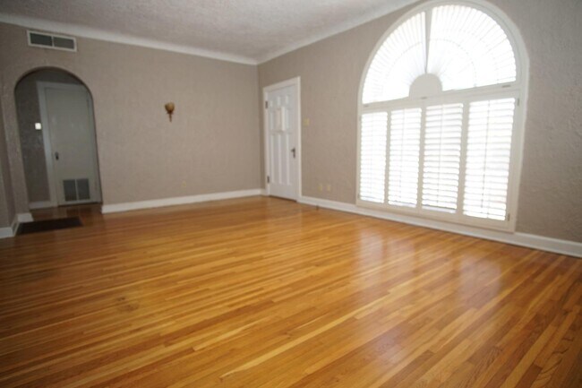 Building Photo - 3626 McKinley Ave