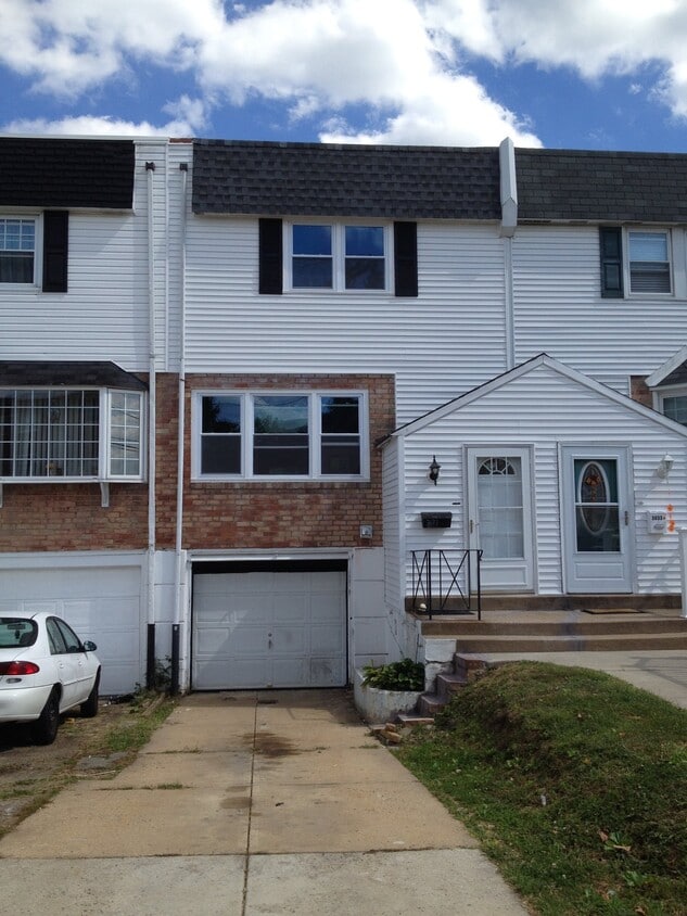 Photo - 3633 E Crown Ave (Philadelphia, PA)