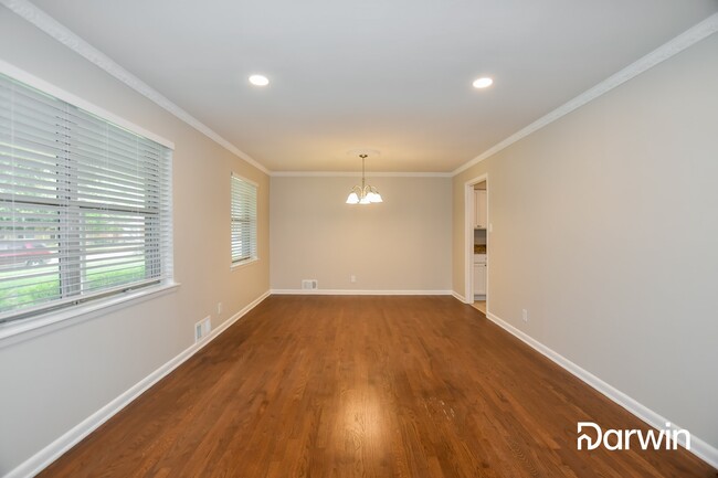 Building Photo - 809 Branch Dr