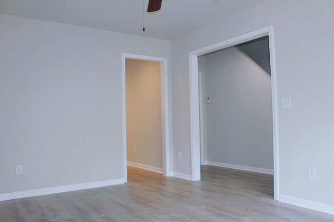 Main Living Room - 5138 Brooktree Dr