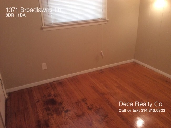 Building Photo - 1371 Broadlawns Ln