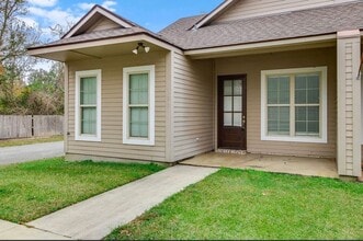 Building Photo - 130 Brightwood Dr