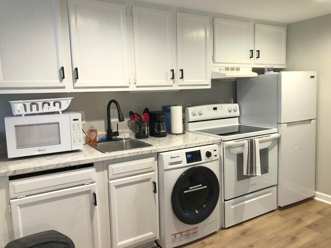 Building Photo - 4752 Seahawk Sq