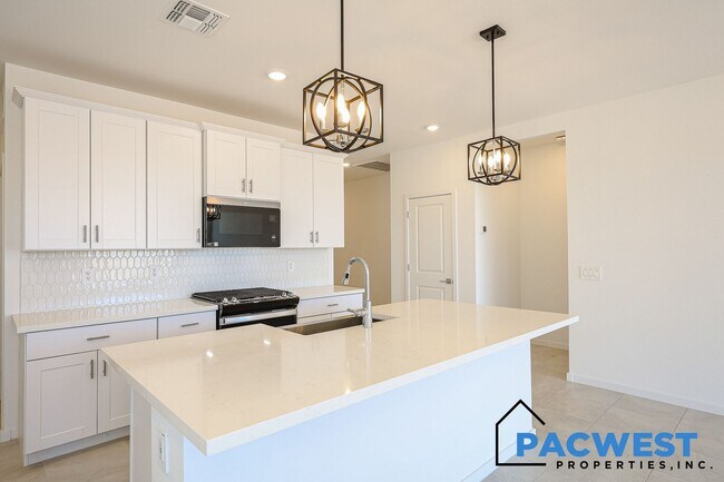 Foto del edificio - Be the first to live in this BRAND NEW HOME1