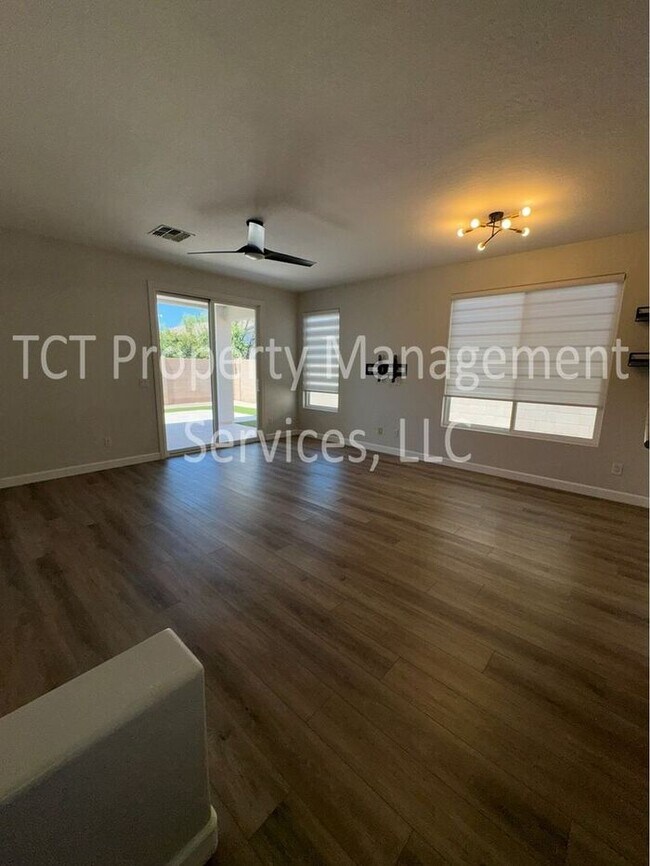 Building Photo - Beautifully updated home in Ashley Heights