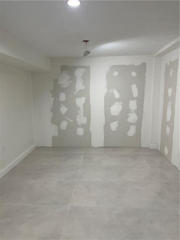 Foto del edificio - 114 Emily Ave