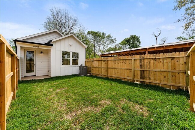 Building Photo - 8506 Wileyvale Rd