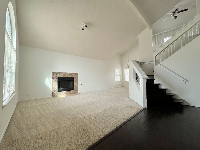 Foto del edificio - West El Paso 3bed 2.5bbath refrig A/C Home