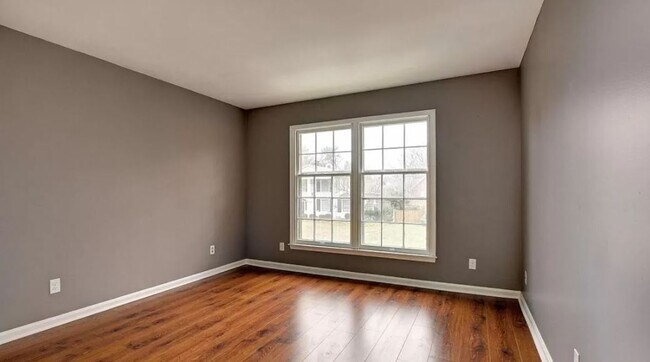 Foto del edificio - 4706 Blenheim Rd