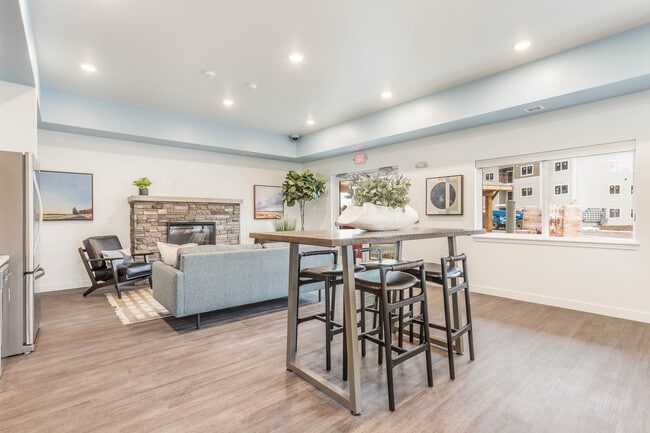 Building Photo - Hidden Valley Stables