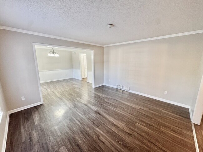 Foto del edificio - 6843 Amersham Dr