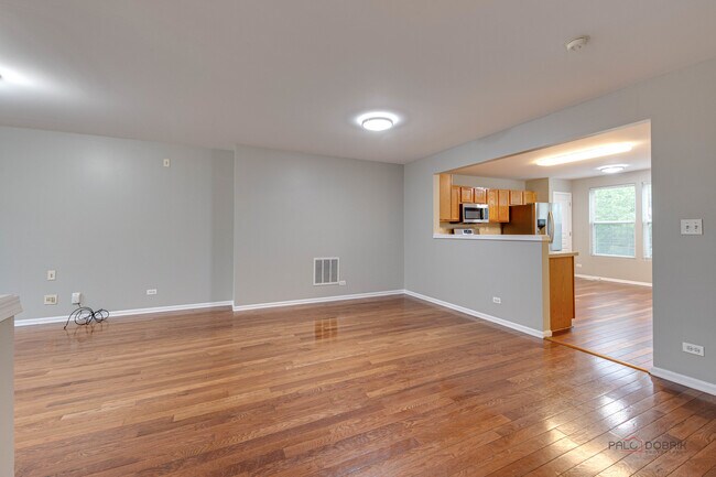 Foto del edificio - 496 Belvedere Ln