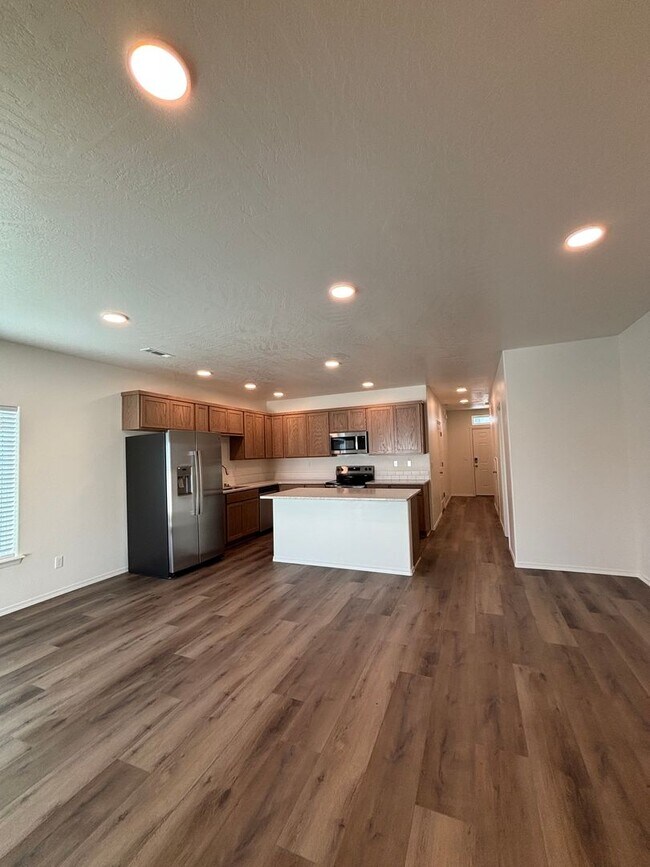 Foto del edificio - Brand New Corner Townhome!