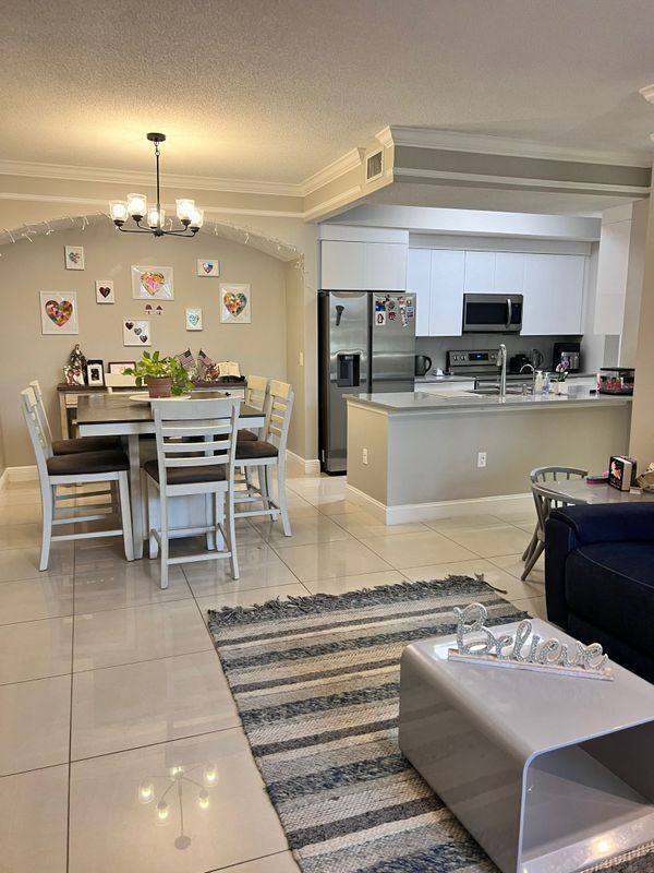 Foto principal - 12220 Wild Iris Way