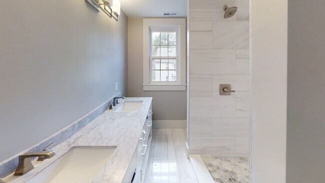 Foto del edificio - 406 Fuller St