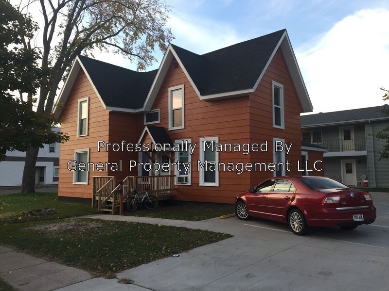 3 bedroom 838 Menomonie St. UWEC Area House Rental in Eau