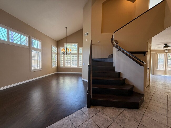 Building Photo - Modern Comfort in the Heart of Chula Vista – 4BR/3BA Home with Spacious Yard and 3-Car Garage!