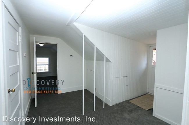 Building Photo - 2732 Parker St